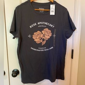 2/$8. Schitt’s Creek Shirt. Ladies fit. NWT. Large.